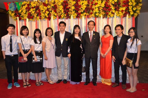 La fête nationale vietnamienne célébrée dans les localités du pays et à l’étranger - ảnh 2